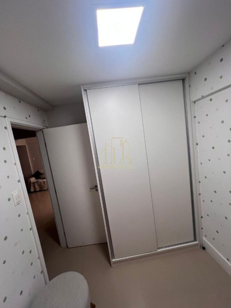 Apartamento à venda com 3 quartos, 81m² - Foto 4