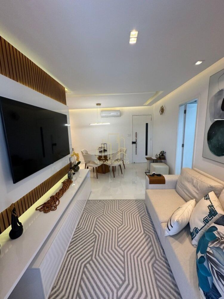 Apartamento à venda com 2 quartos, 65m² - Foto 2