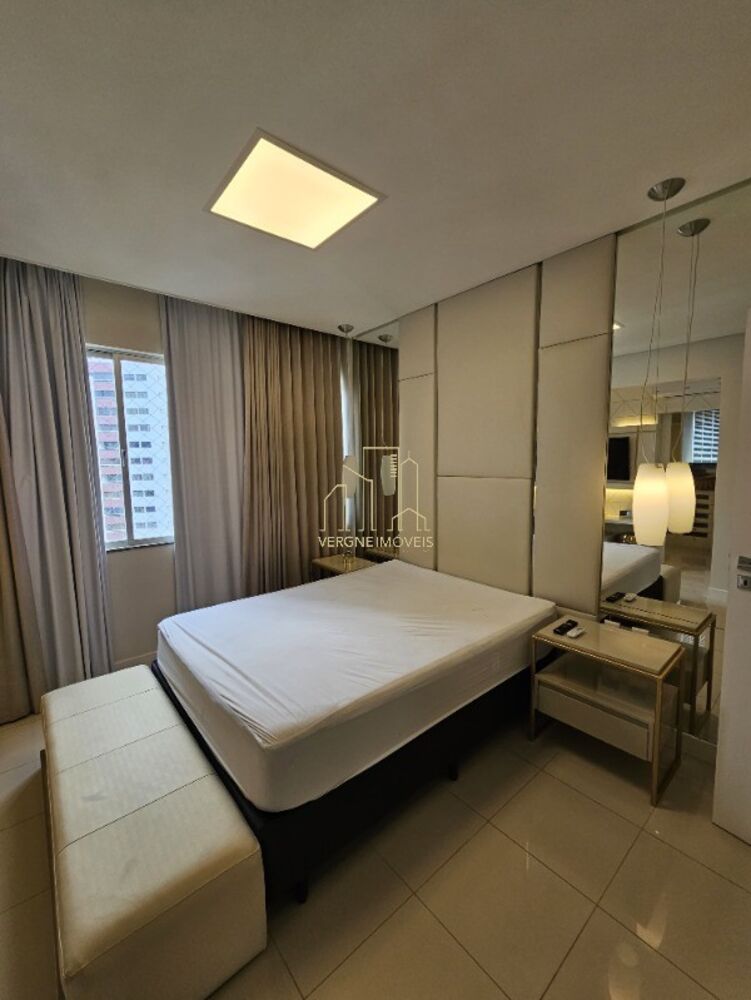 Apartamento à venda com 3 quartos, 204m² - Foto 4