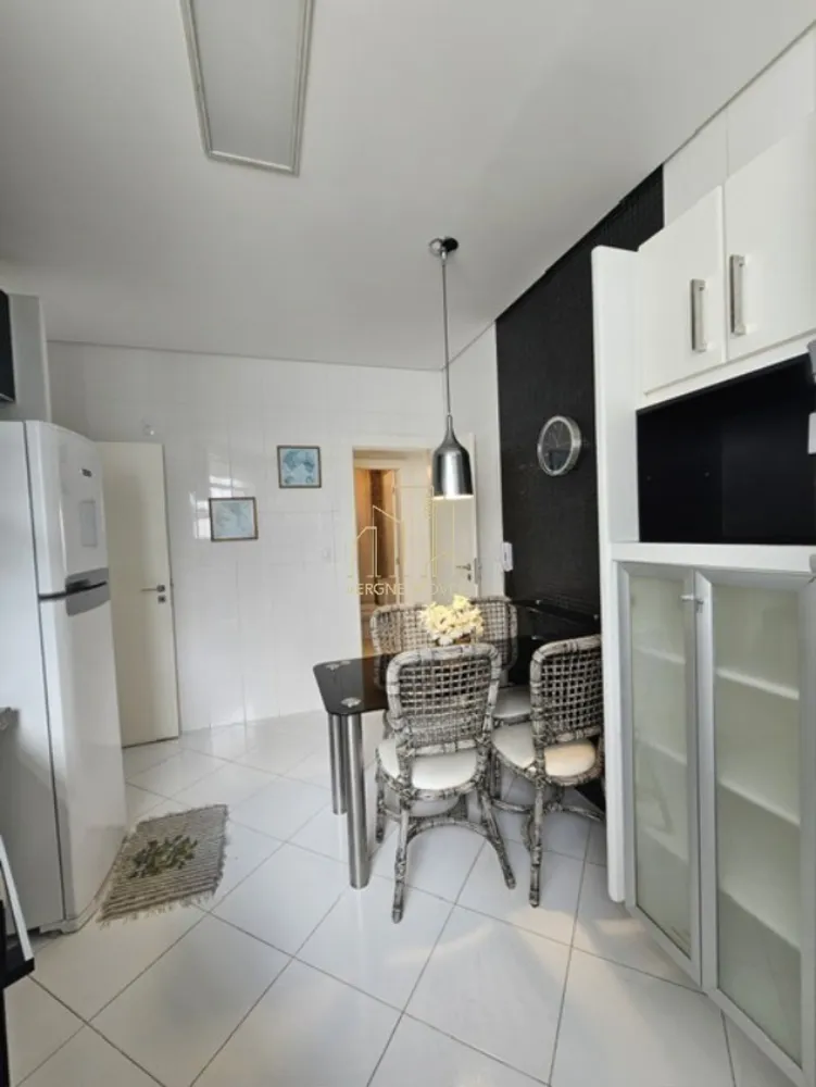 Apartamento, 3 quartos, 204 m² - Foto 10