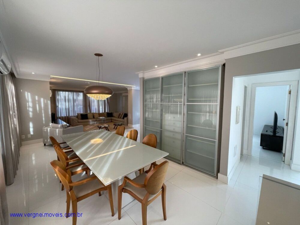 Casa, 4 quartos, 650 m² - Foto 3