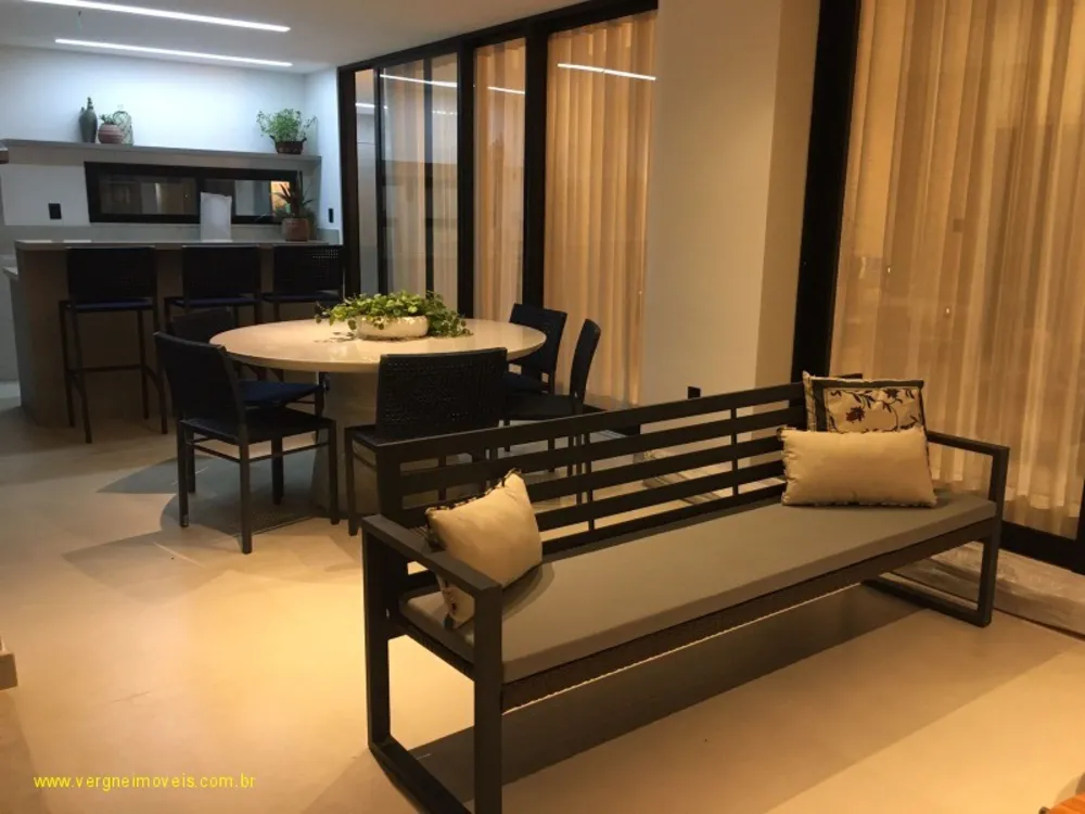Casa, 5 quartos, 308 m² - Foto 4