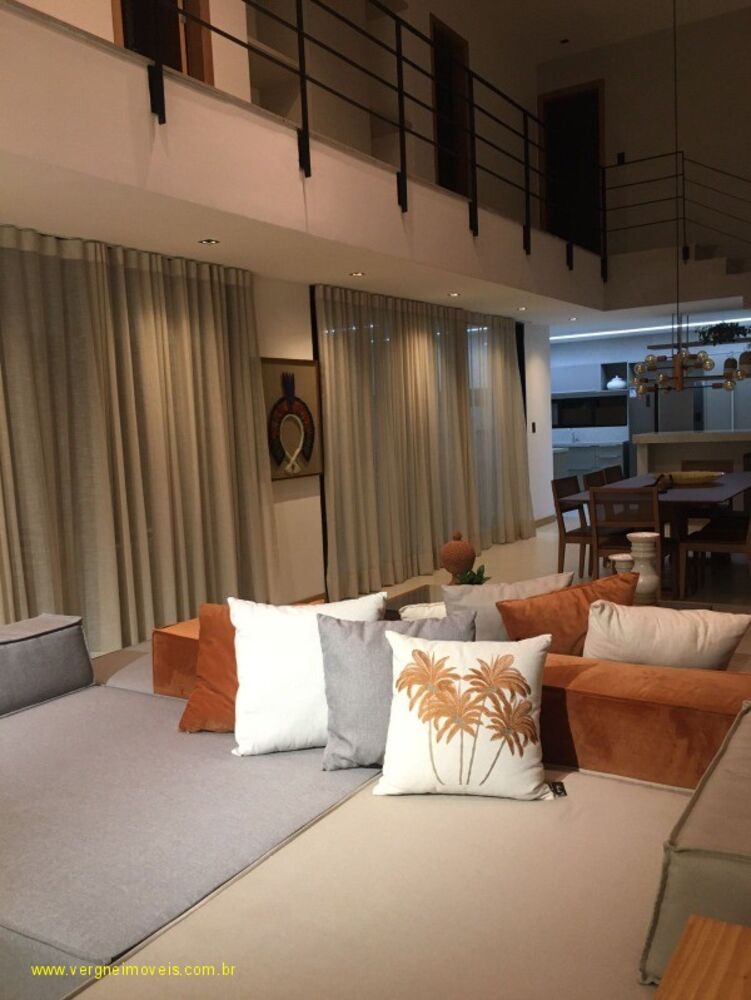 Casa à venda com 5 quartos, 308m² - Foto 1