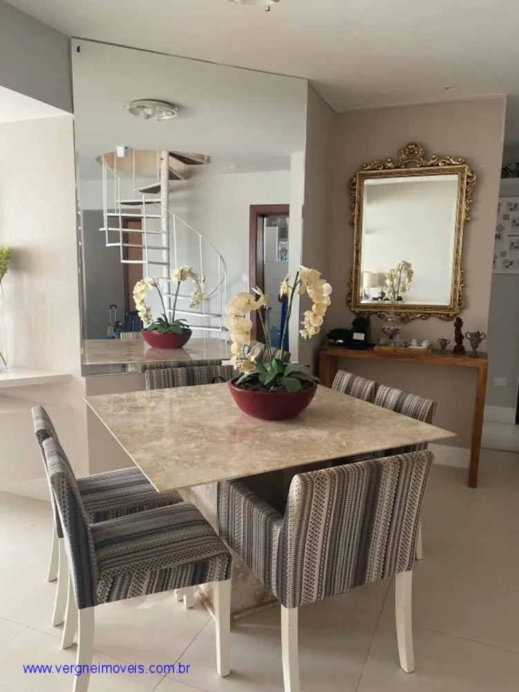 Cobertura, 3 quartos, 228 m² - Foto 5