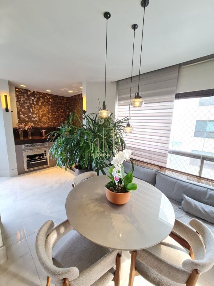 Apartamento, 4 quartos, 276 m² - Foto 1