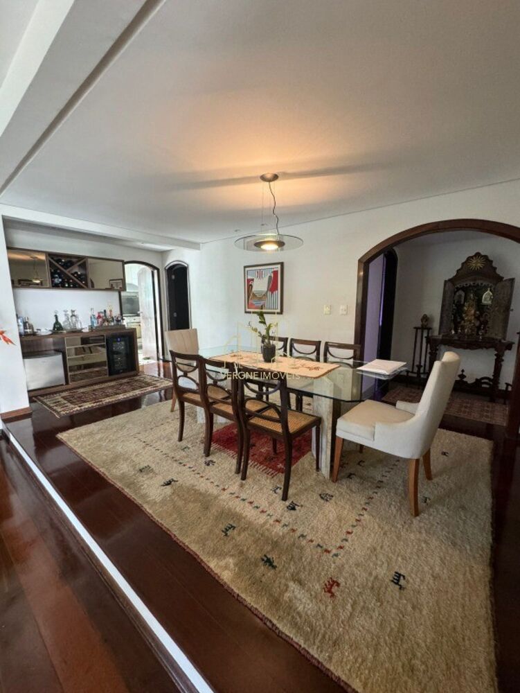Apartamento à venda com 4 quartos, 187m² - Foto 2