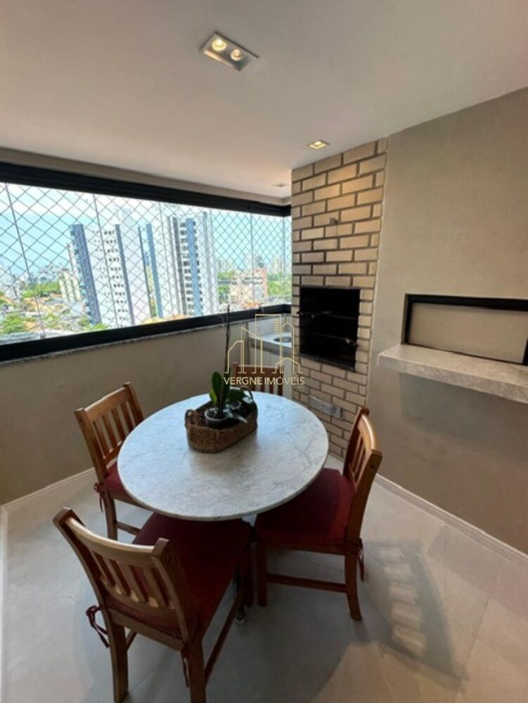 Apartamento à venda com 3 quartos, 150m² - Foto 1