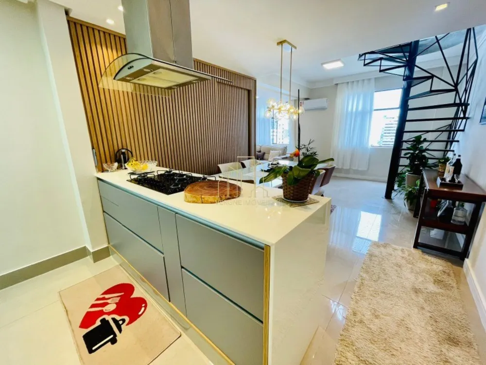 Cobertura, 3 quartos, 196 m² - Foto 3