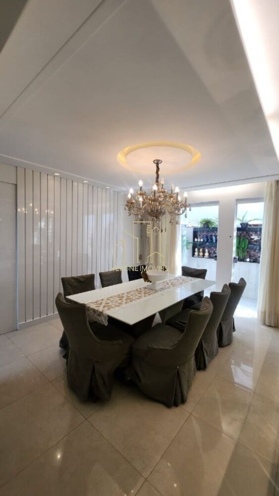 Casa, 4 quartos, 292 m² - Foto 1