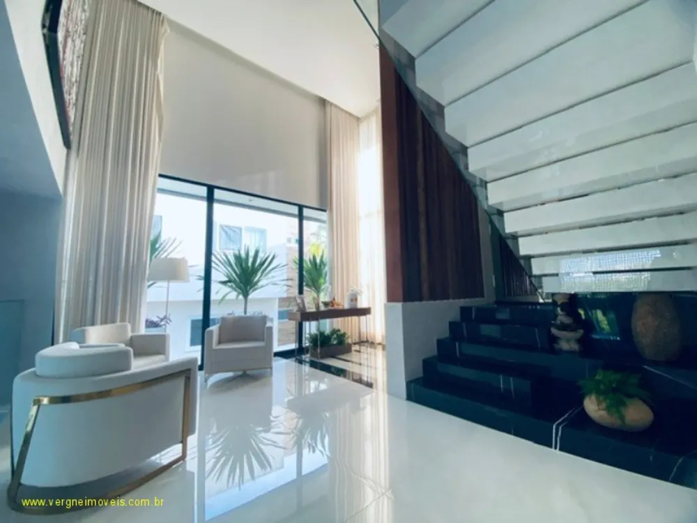 Casa, 4 quartos, 450 m² - Foto 1