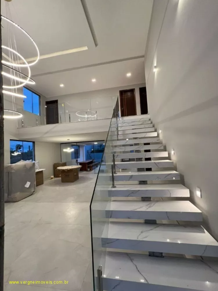 Casa, 5 quartos, 360 m² - Foto 4