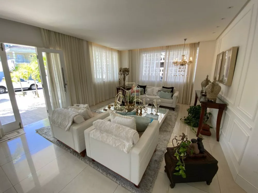 Casa de Condomínio à venda com 4 quartos, 660m² - Foto 4