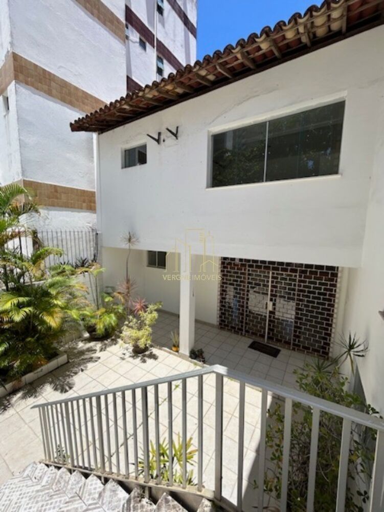 Casa, 3 quartos, 421 m² - Foto 1