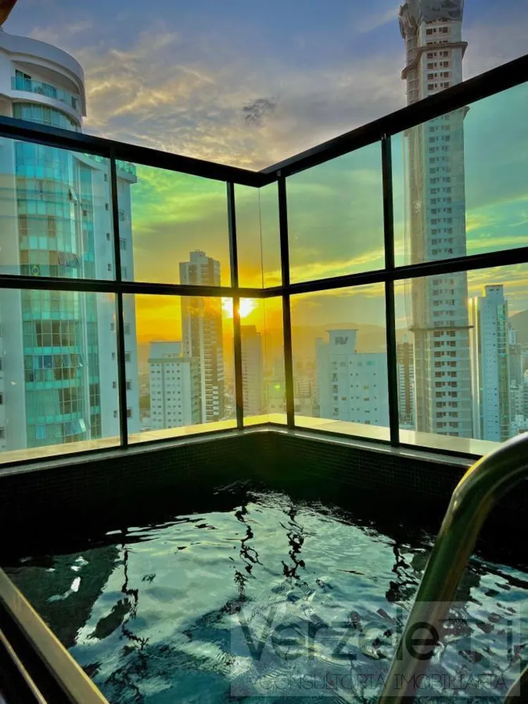 Cobertura, 4 quartos, 280 m² - Foto 1