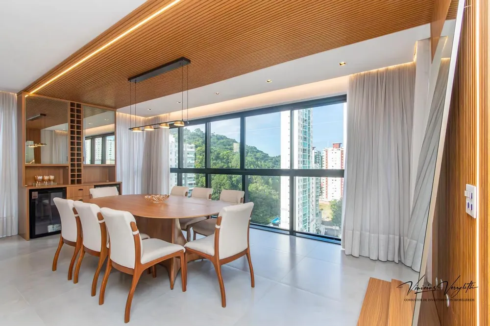 Apartamento, 4 quartos, 136 m² - Foto 2