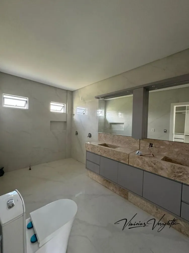 Casa, 4 quartos, 225 m² - Foto 9