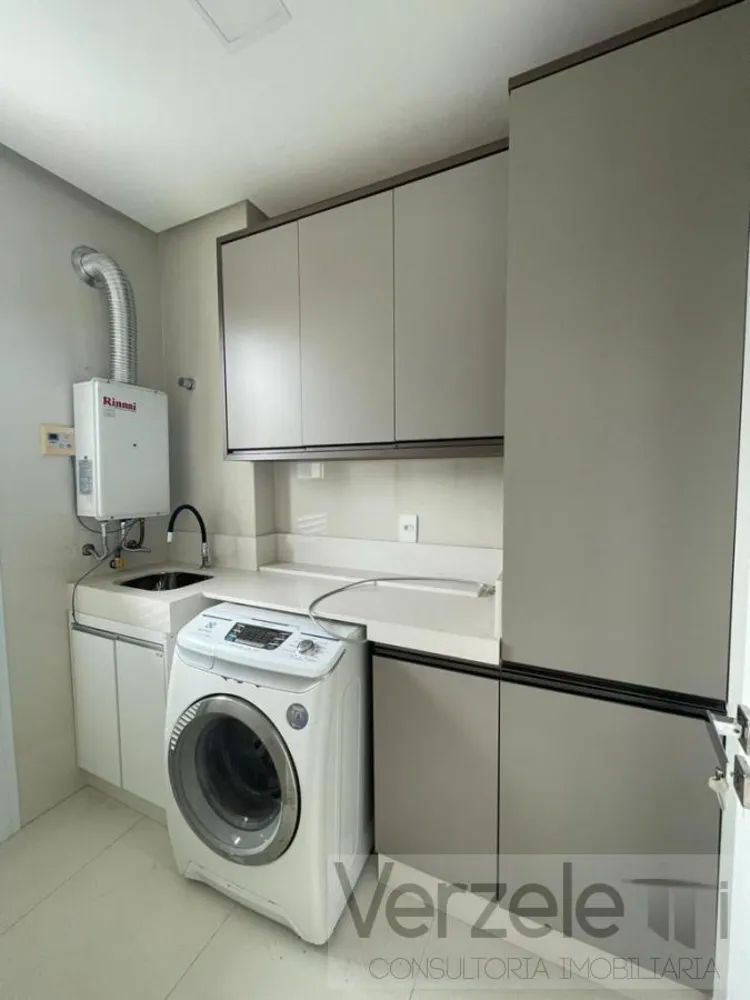 Apartamento, 3 quartos, 130 m² - Foto 1