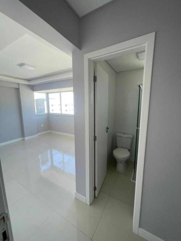 Apartamento à venda com 2 quartos, 78m² - Foto 12