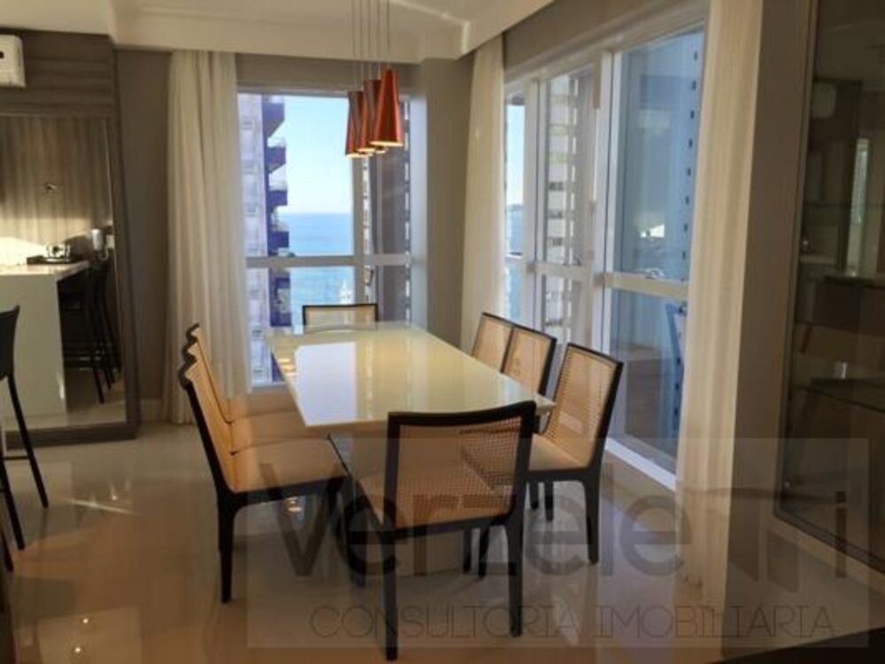 Apartamento, 3 quartos, 136 m² - Foto 2