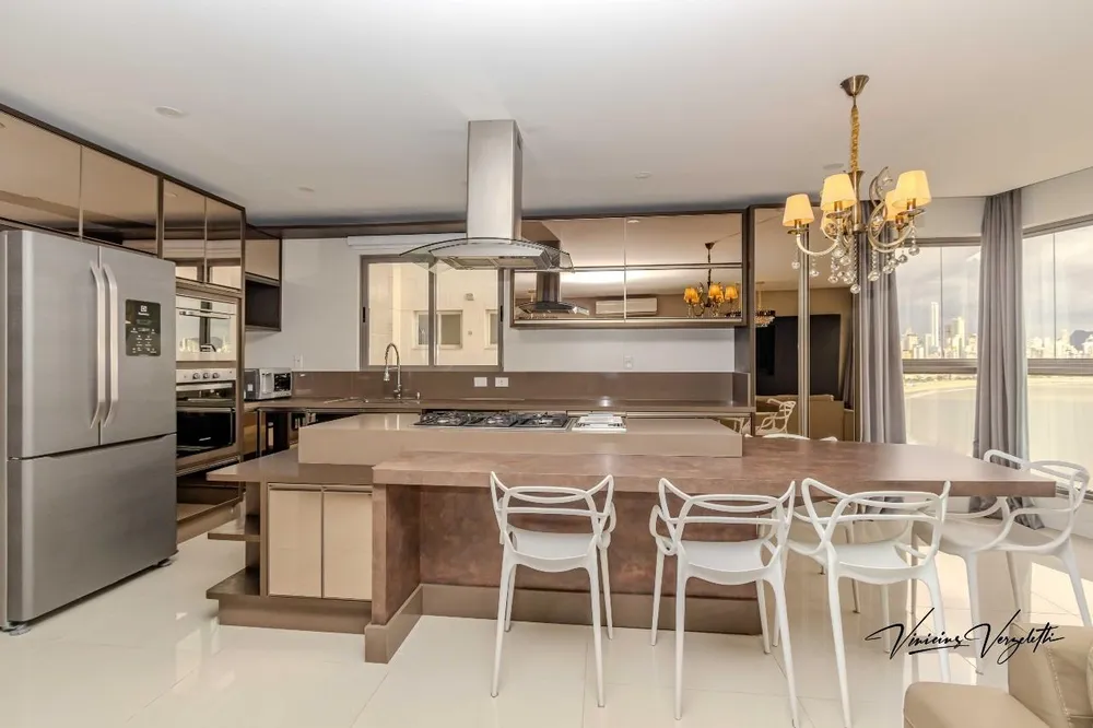 Apartamento, 4 quartos, 183 m² - Foto 2