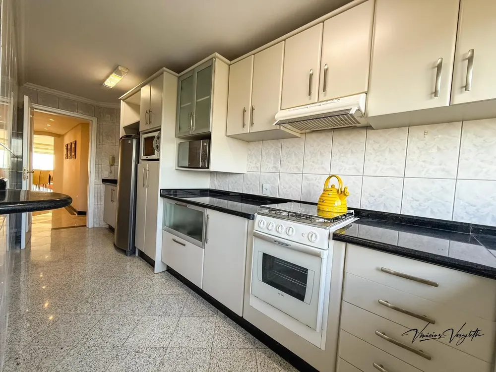 Apartamento, 3 quartos, 157 m² - Foto 1
