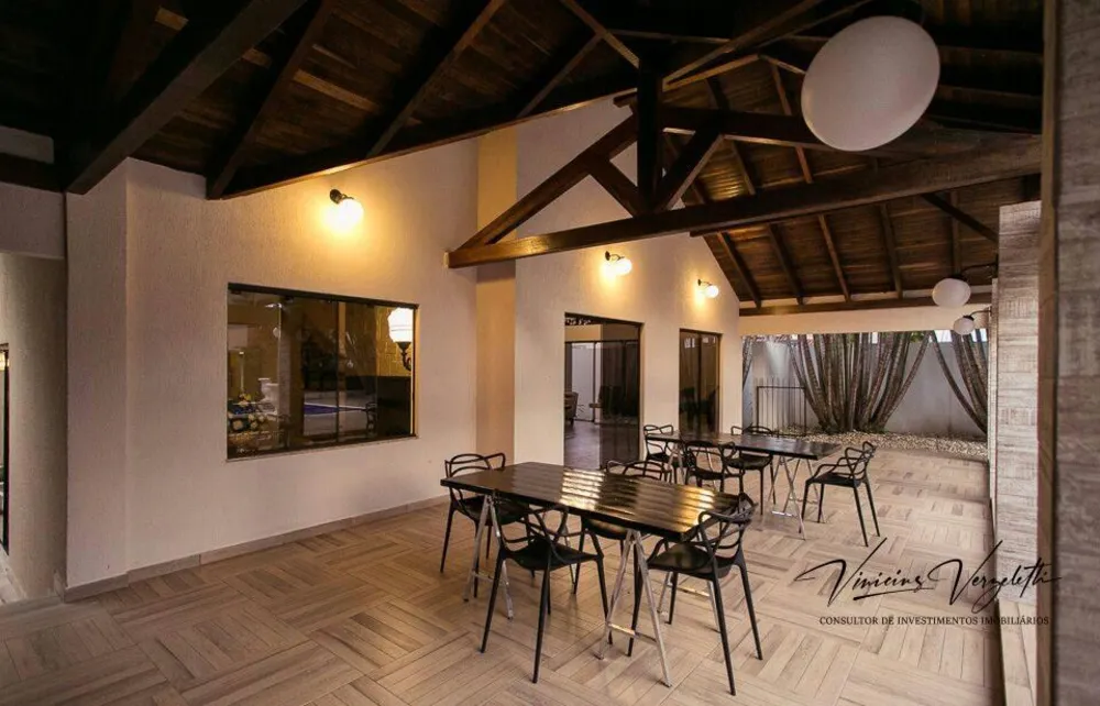 Sobrado, 5 quartos, 1000 m² - Foto 1