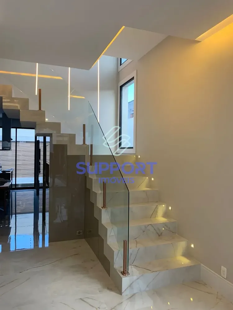 Casa, 3 quartos, 210 m² - Foto 1