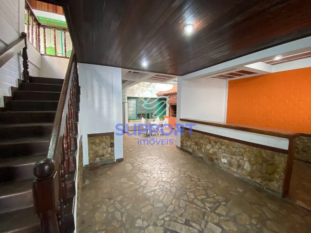 Casa, 7 quartos, 329 m² - Foto 1
