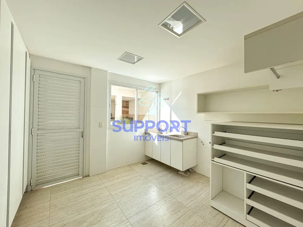 Casa, 6 quartos, 453 m² - Foto 3
