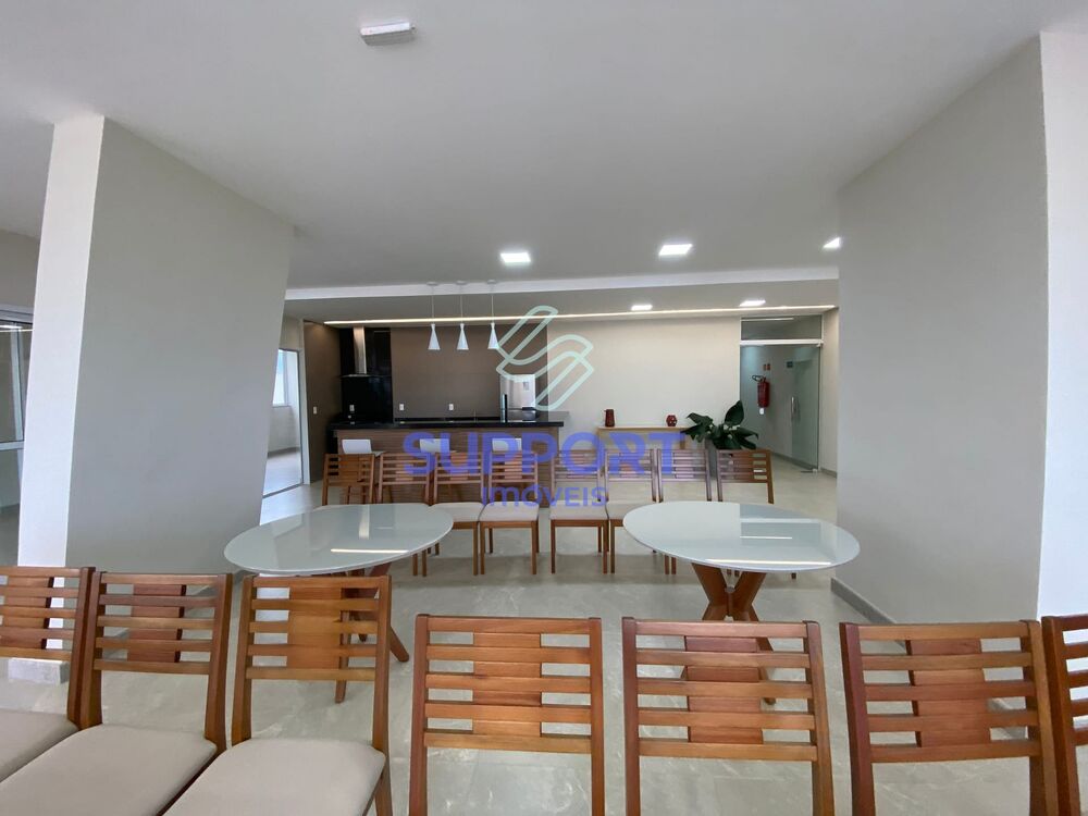 Apartamento à venda com 2 quartos, 75m² - Foto 2
