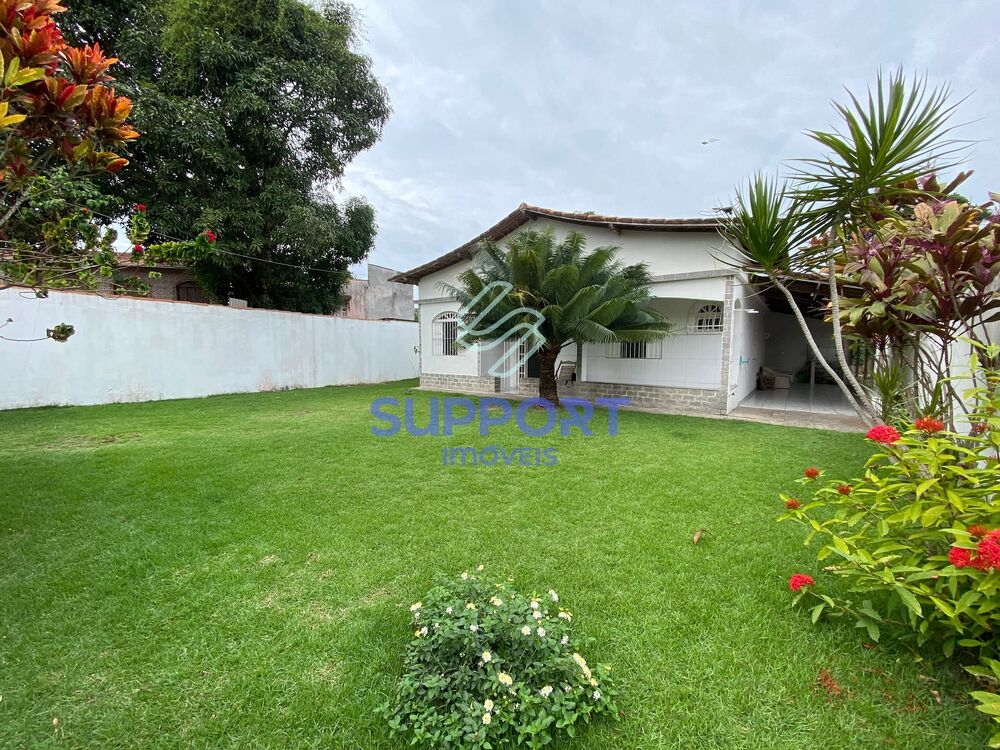 Casa à venda com 4 quartos, 150m² - Foto 1