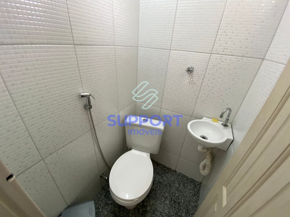 Casa à venda com 4 quartos, 150m² - Foto 13