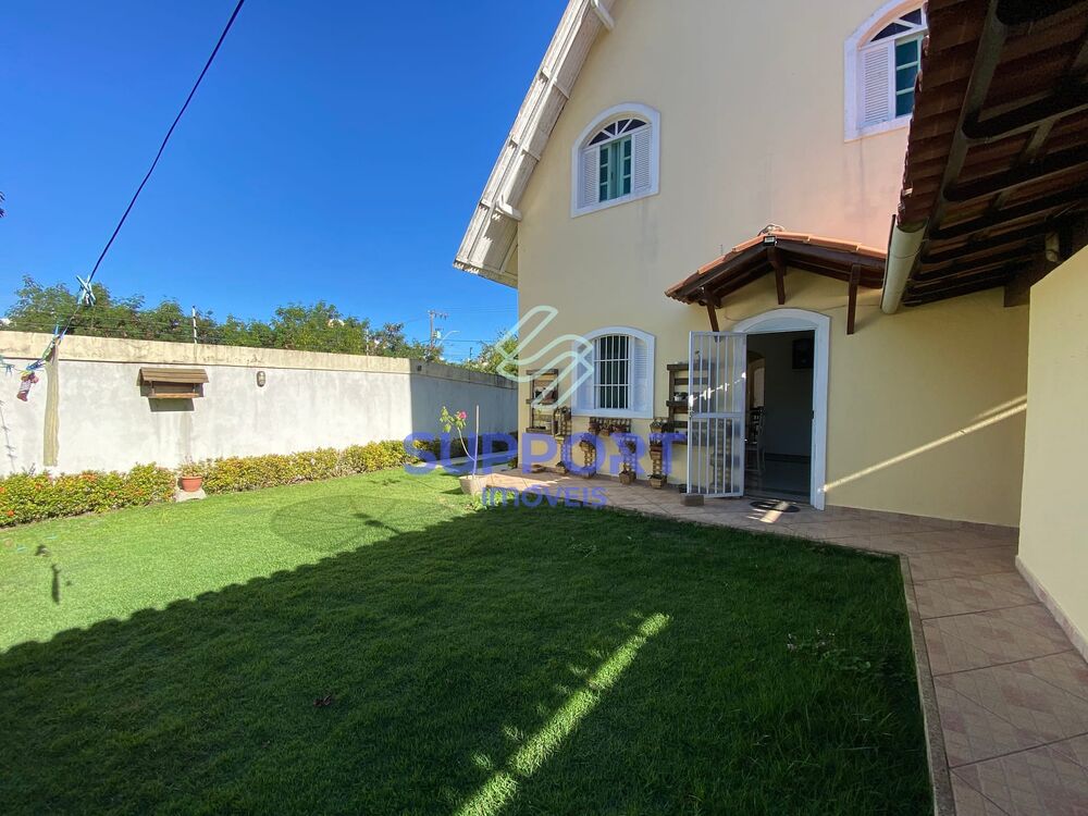 Casa à venda com 6 quartos, 222m² - Foto 3