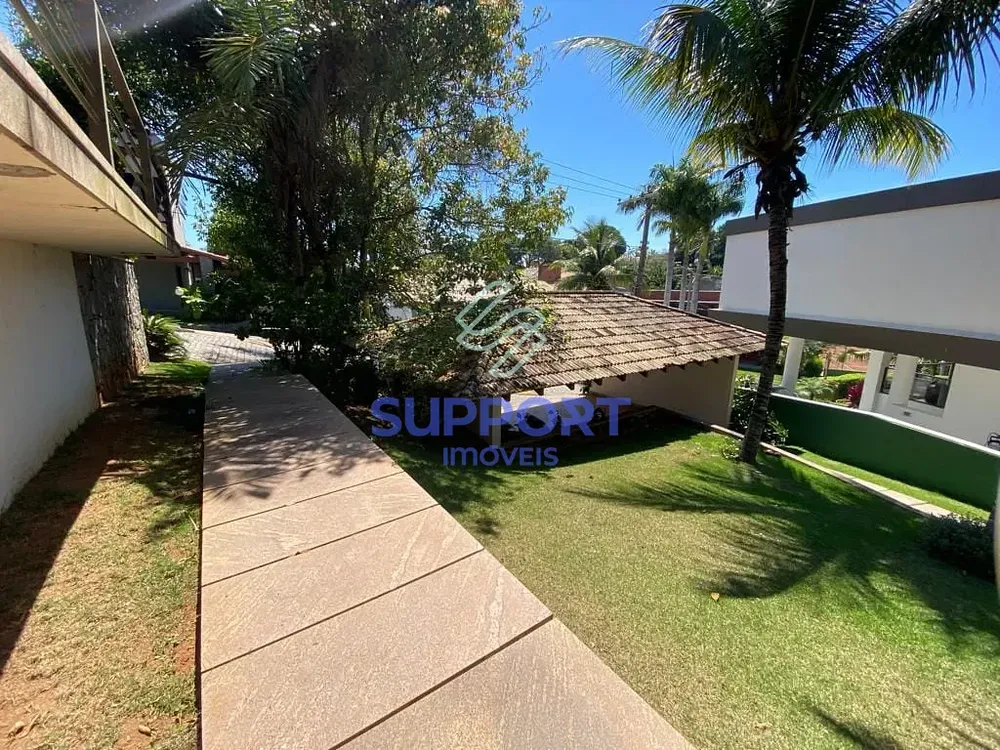 Casa, 6 quartos, 720 m² - Foto 1