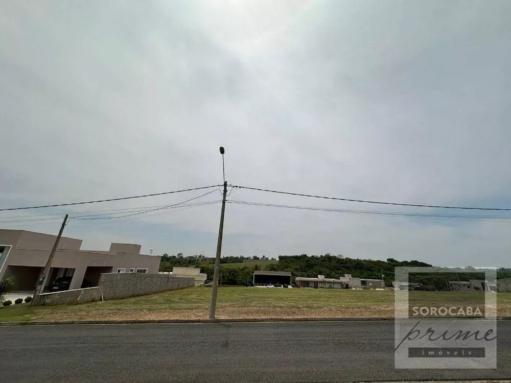 Loteamento e Condomínio, 1000 m² - Foto 1