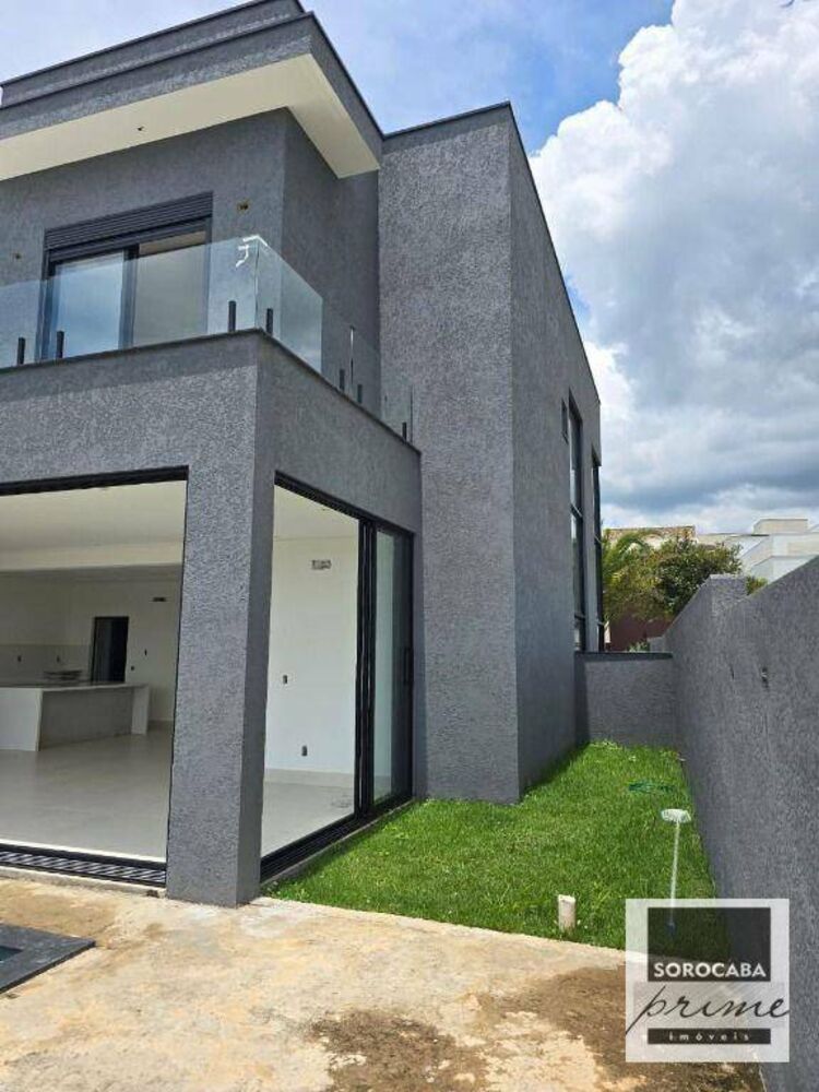 Sobrado à venda com 4 quartos, 360m² - Foto 1