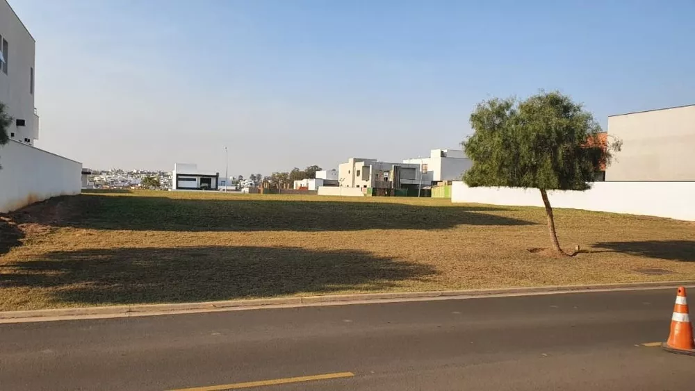 Loteamento e Condomínio, 450 m² - Foto 1