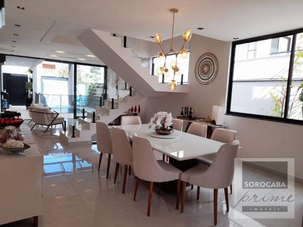 Sobrado à venda com 4 quartos, 375m² - Foto 1