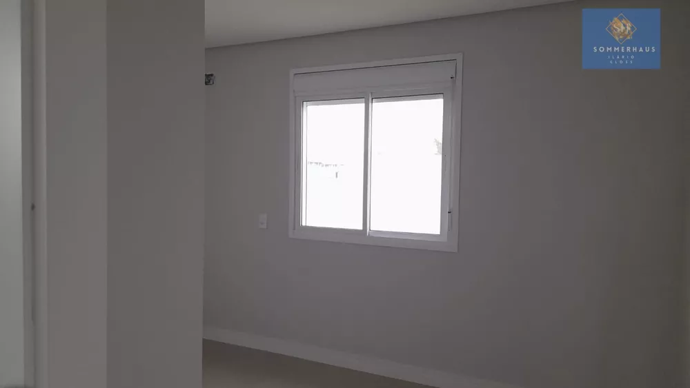 Casa à venda com 3 quartos, 97m² - Foto 6