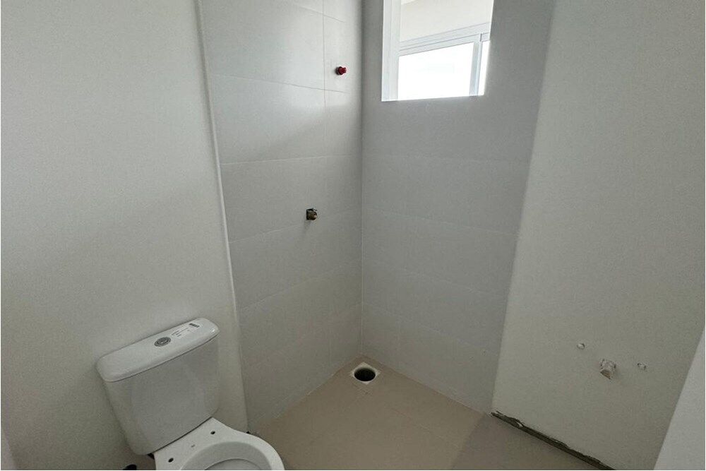 Apartamento à venda com 2 quartos, 71m² - Foto 4