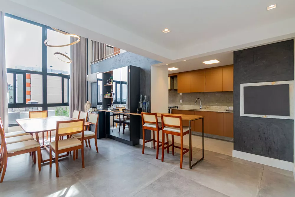 Cobertura, 3 quartos, 182 m² - Foto 1