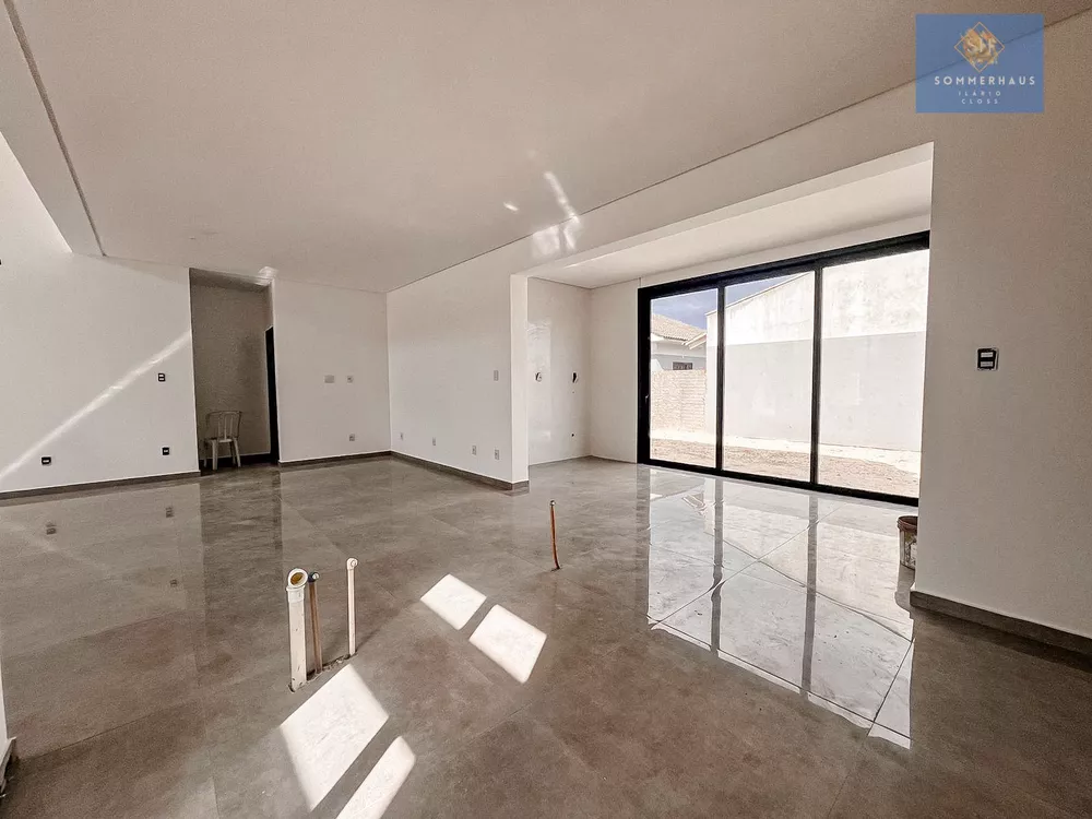 Casa à venda com 3 quartos, 148m² - Foto 3