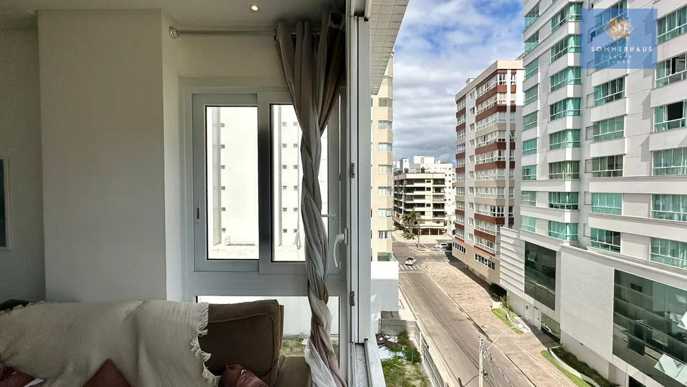 Apartamento à venda com 2 quartos, 78m² - Foto 3