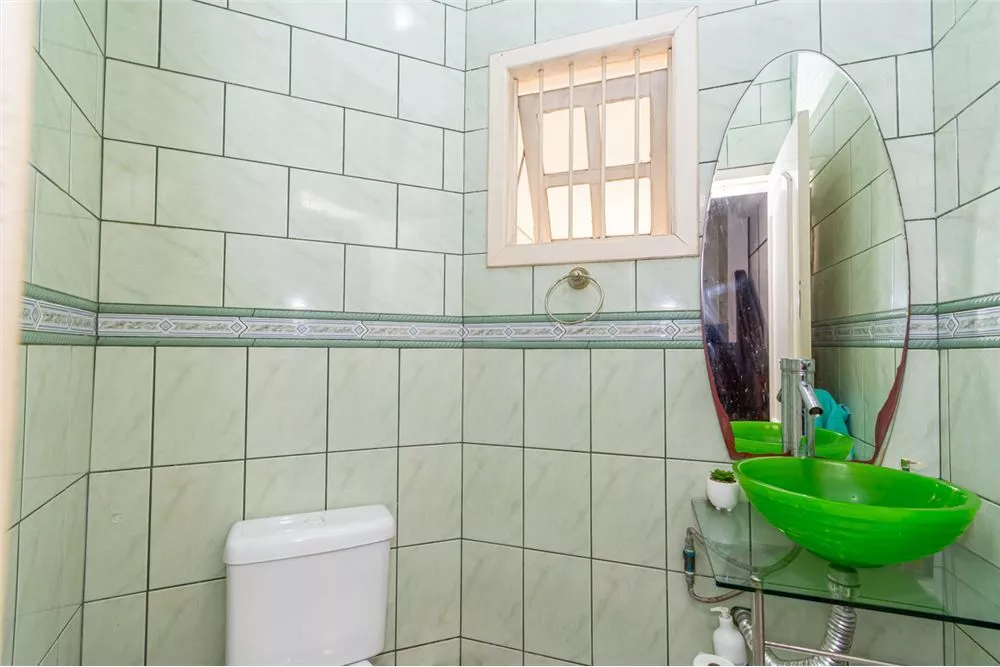 Casa, 4 quartos, 294 m² - Foto 1