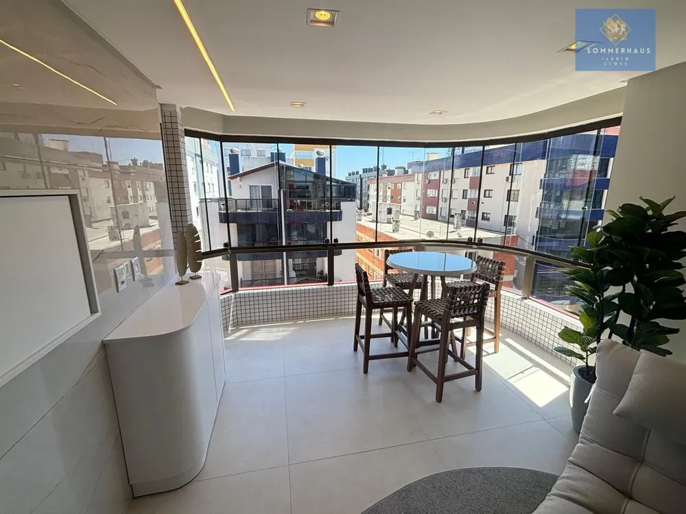 Apartamento, 3 quartos, 140 m² - Foto 1