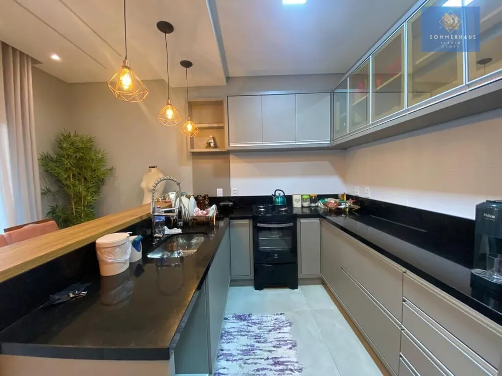 Casa, 3 quartos, 162 m² - Foto 2