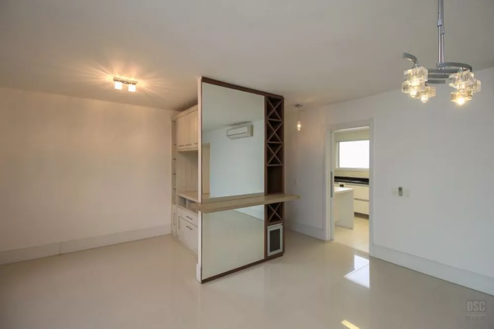 Apartamento à venda com 3 quartos, 165m² - Foto 11