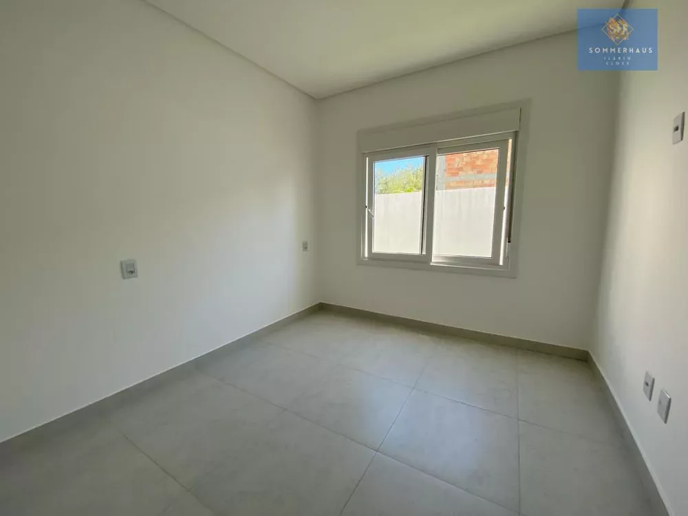 Casa à venda com 2 quartos, 75m² - Foto 13