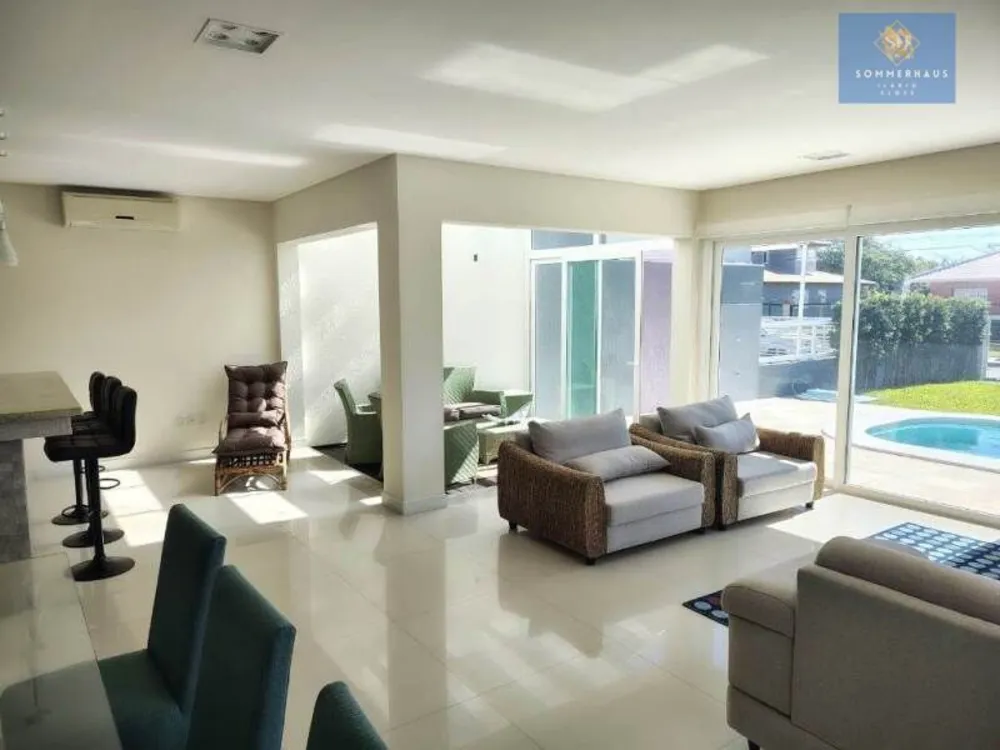 Sobrado, 4 quartos, 299 m² - Foto 2