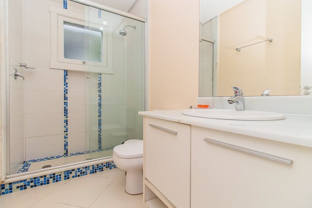Casa de Condomínio à venda com 4 quartos, 387m² - Foto 2